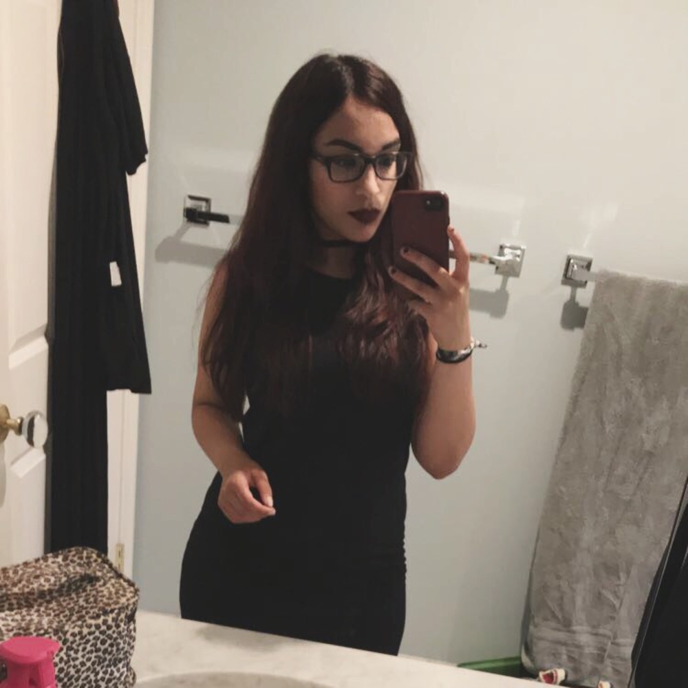 Meet your Posher, Sanila